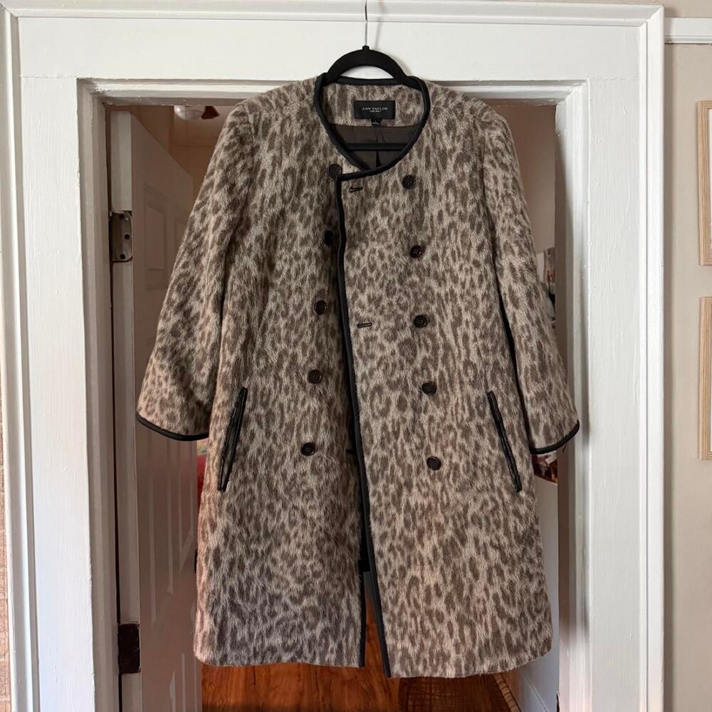Ann Taylor leopard print coat